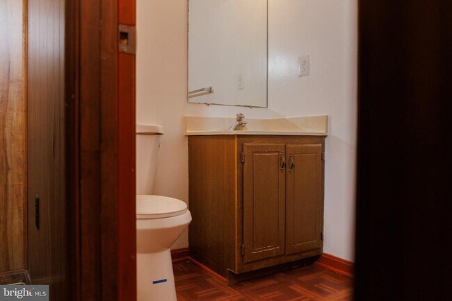 Building Photo - 5631 Hogenhill Terrace