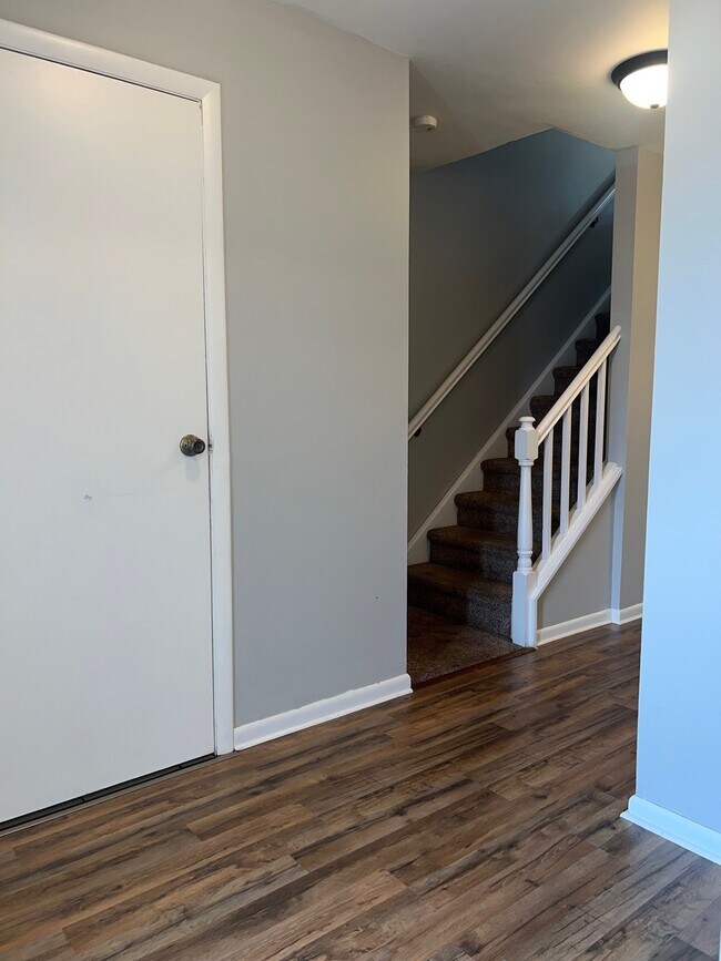 Building Photo - 18 Magnolia Hill Ct