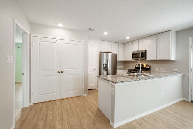 Building Photo - 14718 Dillard Ml