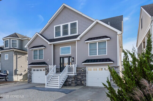 Building Photo - 44 Harold Ln