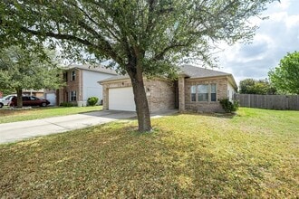 Building Photo - 105 Almquist St