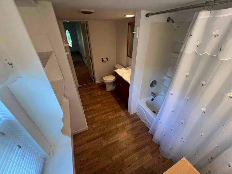 Building Photo - 20545 Adkins Rd