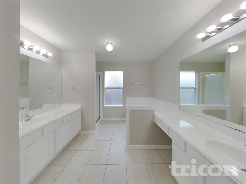 Building Photo - 14815 Buckskin Bridge Ct