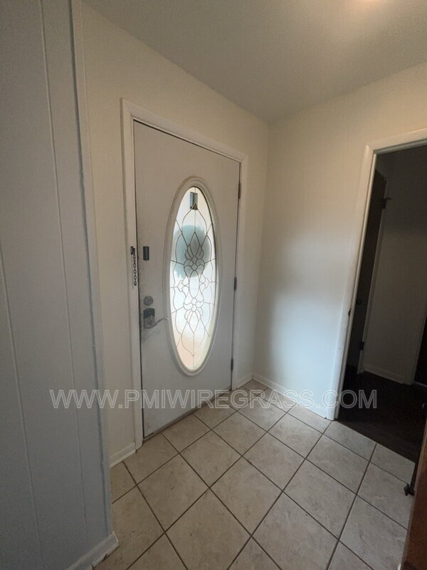 Building Photo - 607 Melbourne Dr