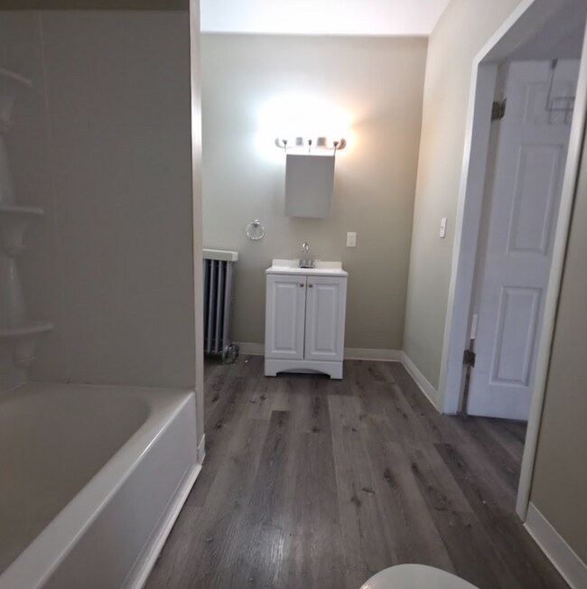 Building Photo - FS 1308-1310 Buhrer Avenue