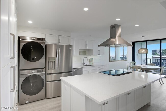 Building Photo - 2316 Gulf Shore Blvd N