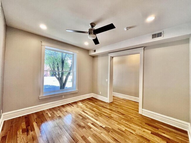 Building Photo - 3008 Cherokee St