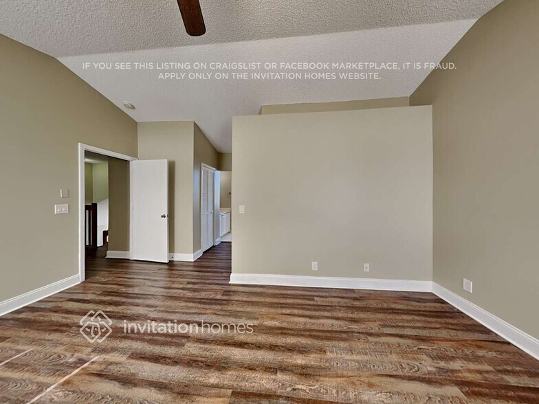 Building Photo - 5170 Foxhall Dr N