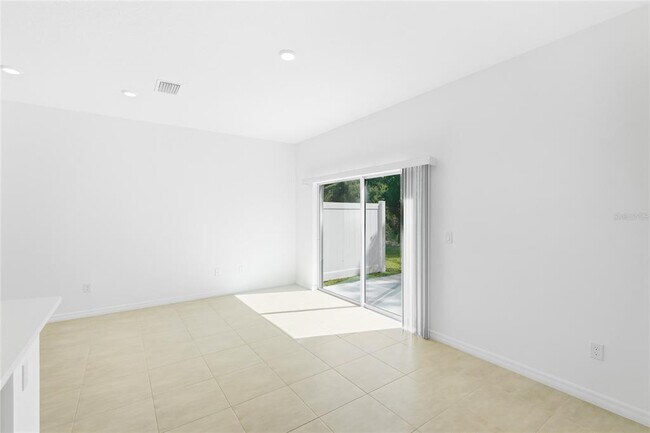 Building Photo - 15156 Cuzcorro Ct