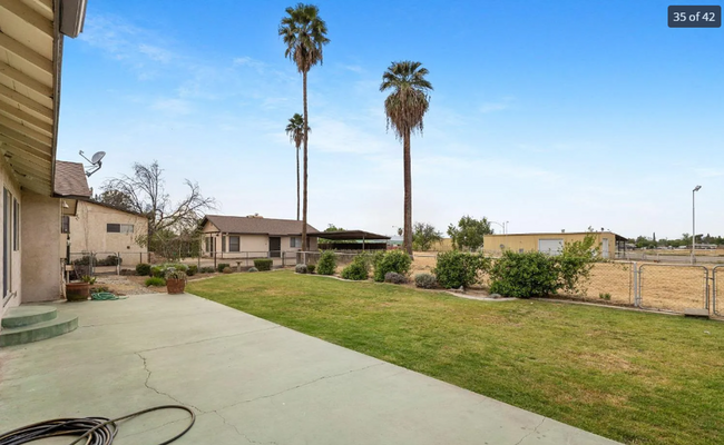 Building Photo - 3-Bedroom Home with Vintage Charm, Garage,...