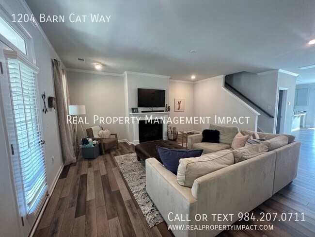 Building Photo - 1204 Barn Cat Way