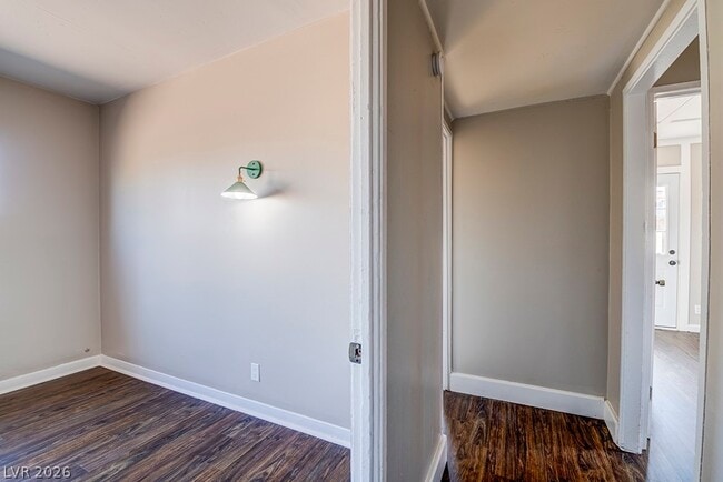 Building Photo - 18 Magnesium St