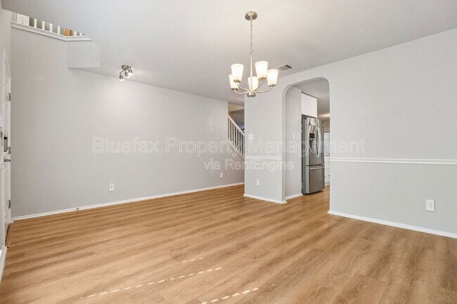 Building Photo - 9639 Shetland Park