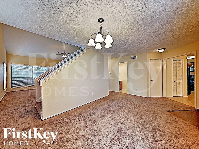 Building Photo - 6816 Dalmation Cir