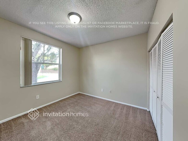 Building Photo - 15648 SW 112th Dr