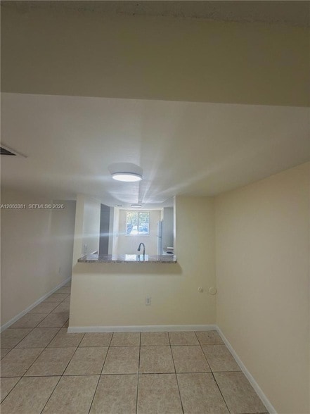 Building Photo - 14020 NE 3rd Ct