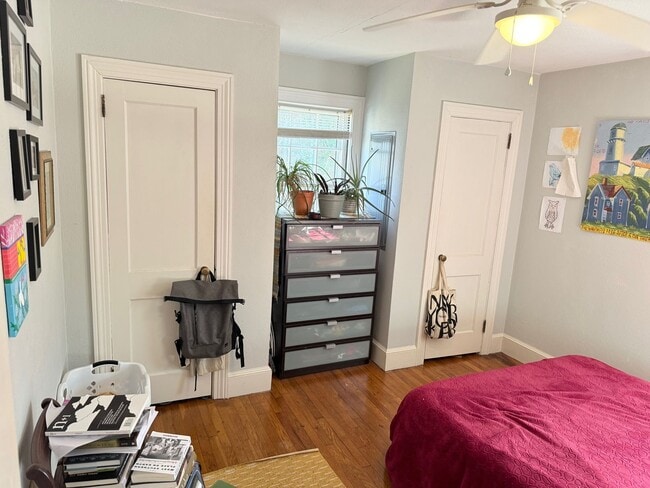 Building Photo - 2BR Normaltown Home