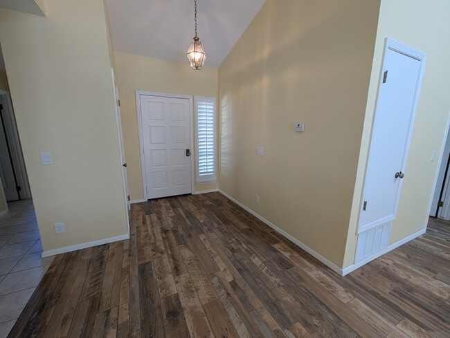 Building Photo - 274 Tempus Cir