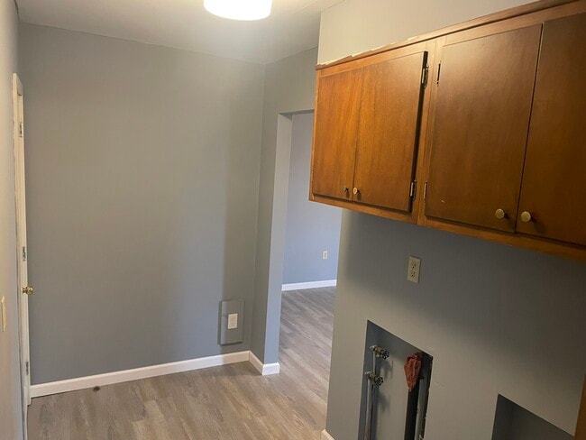 Building Photo - Herndon Apartments