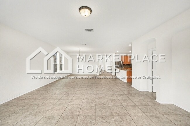 Building Photo - 3901 Legend Hill