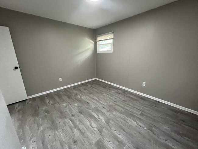 Building Photo - 2552 Sarvis Ct