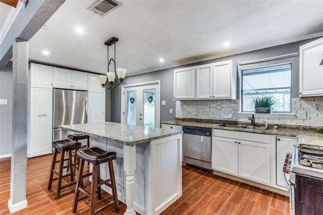 Building Photo - 4126 Sweetbriar Dr