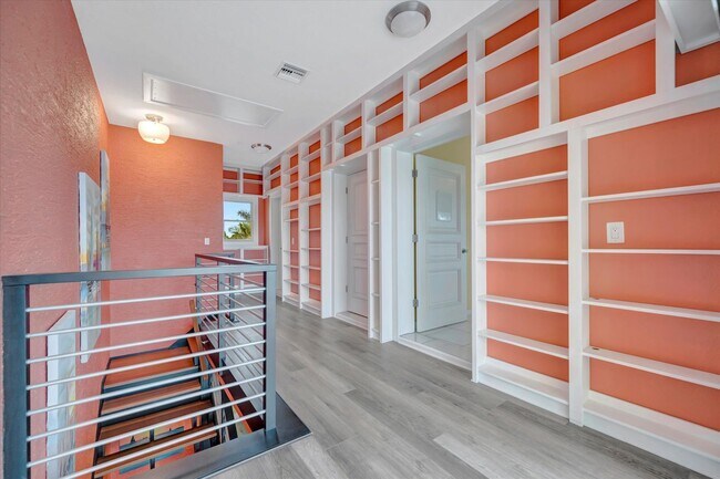 Building Photo - Stunning Annual Rental: Luxury Coastal Liv...