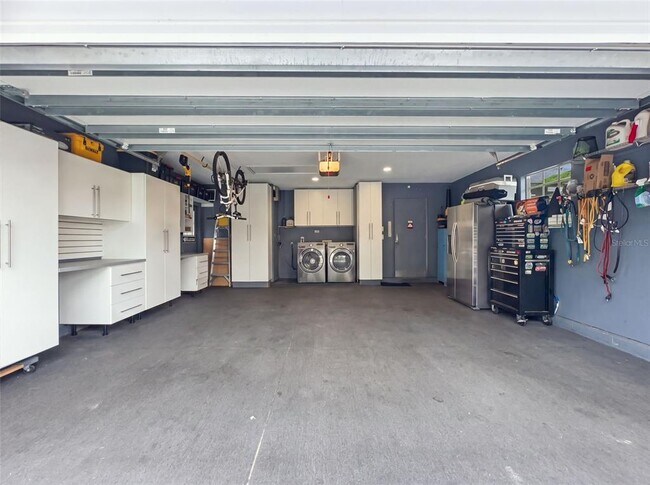Building Photo - 70 Squire Ct