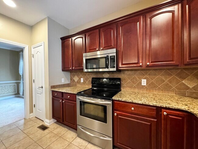 Building Photo - 3020 Blackford Pkwy