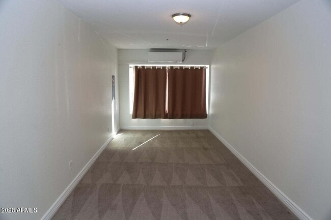 Building Photo - 9014 E Larkspur Dr