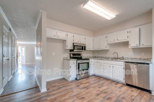 Building Photo - 302 Ash Forge Dr