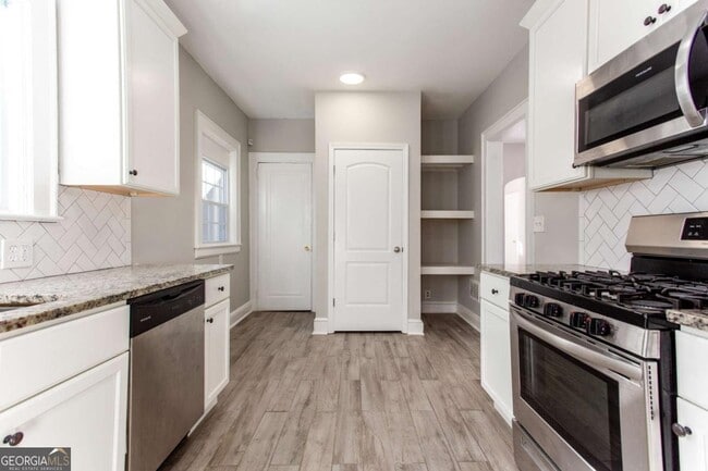 Building Photo - 1665 Beecher St SW