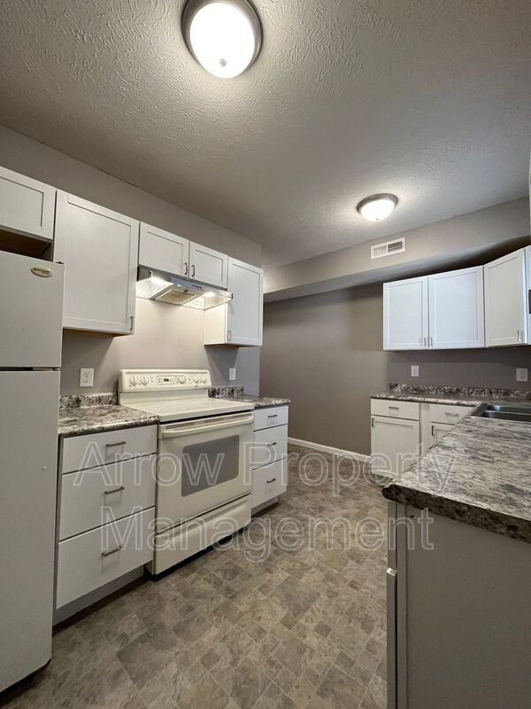 Primary Photo - 1309 S 10th St