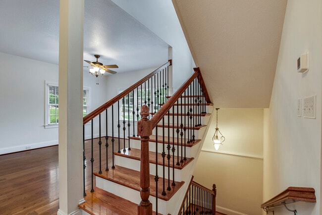 Building Photo - 111 Daleyuhski Way