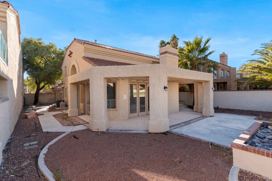 Building Photo - 7656 Boca Raton Dr