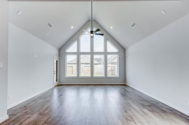 Building Photo - Timber Brook Drive, Sienna, TX 77459 - 3 BR 2 BA single-family home