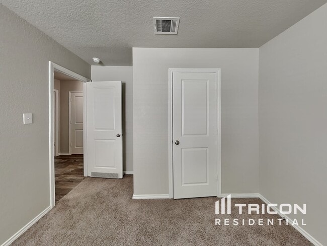 Building Photo - 8443 Amistad Cove