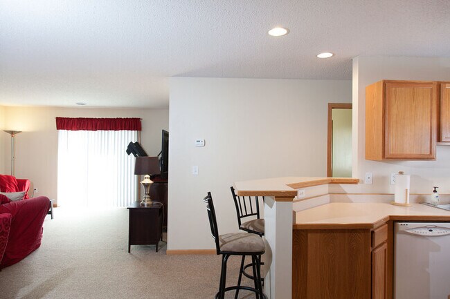 Building Photo - 540 Lulu Ln