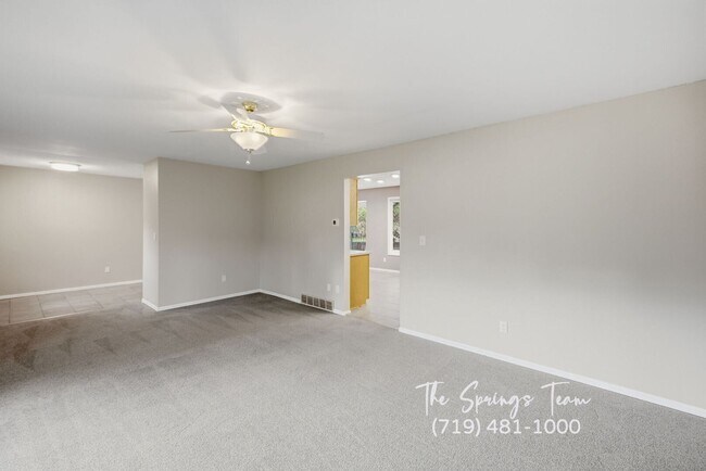 Building Photo - 3625 E Wade Ln