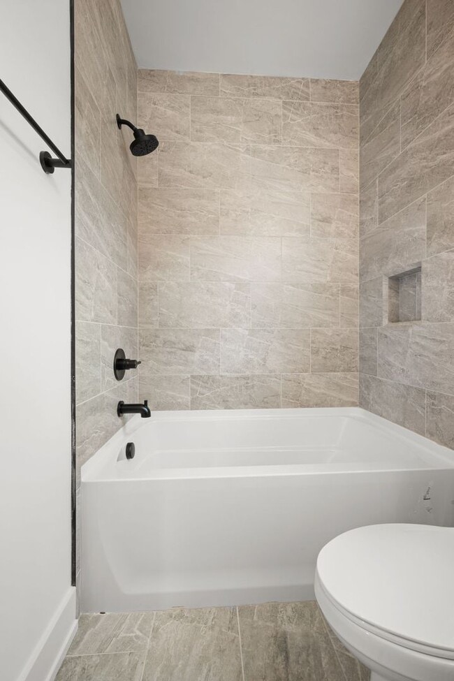 Building Photo - 3 Bed 2.5 Bath New Construction in Old Hickory