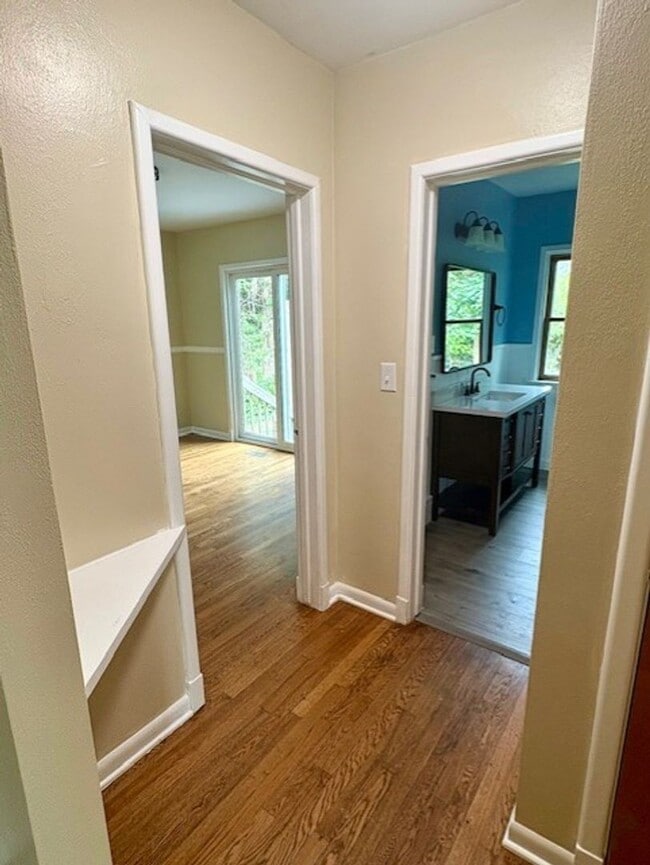 Building Photo - Charming 4-Bedroom Home in the Heart of Wi...