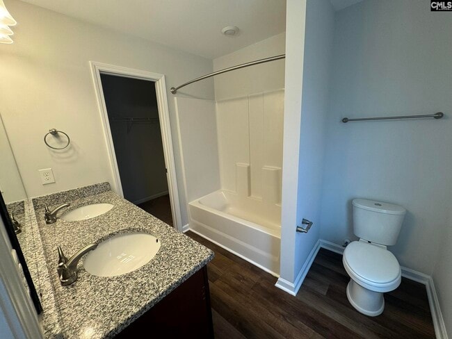 Building Photo - 214 Bluewing Dr
