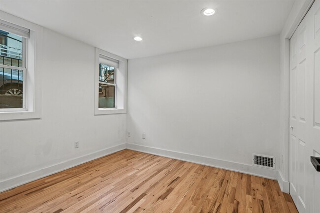 Building Photo - 108 8th St