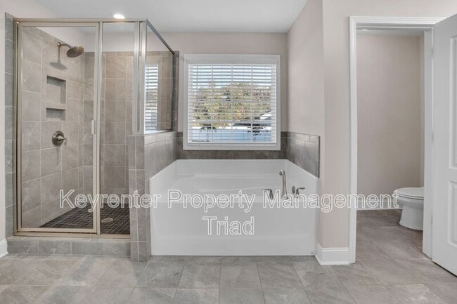 Building Photo - 5470 Noble View Dr