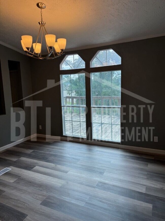 Building Photo - Peaceful Home in the Indian Point Area