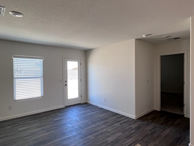 Living room - 5545 S Havasu Creek Rd