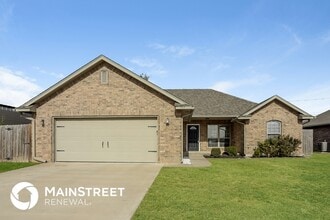 Building Photo - 817 SW 8th St