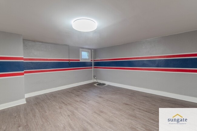 Building Photo - 258 Ridge Ave