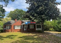 Building Photo - Cozy 3 bedrooms ranch in Tucker