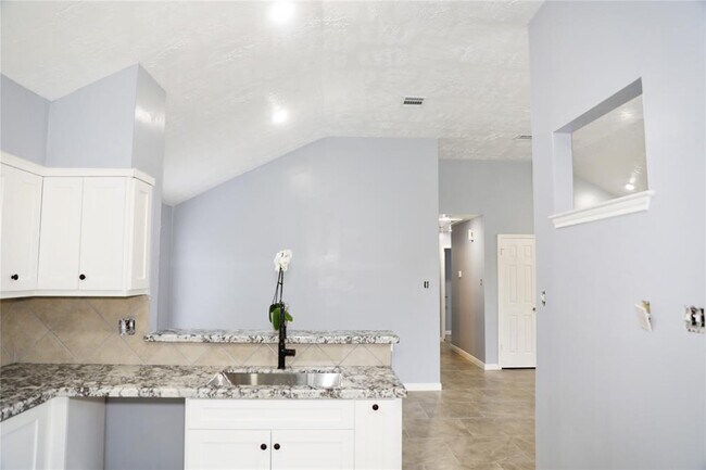 Building Photo - 17427 Lobo Trail